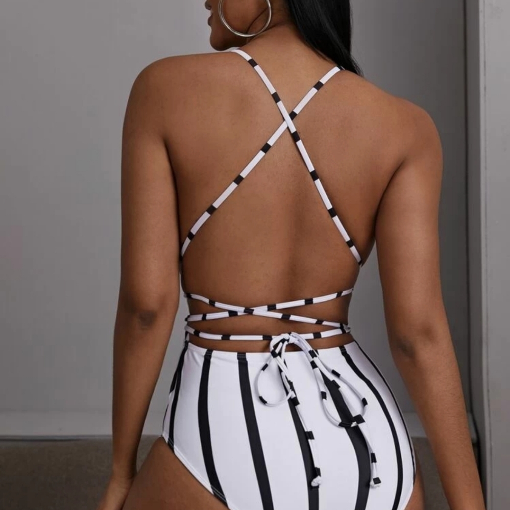 Swimsuit - Picture 3 of 3